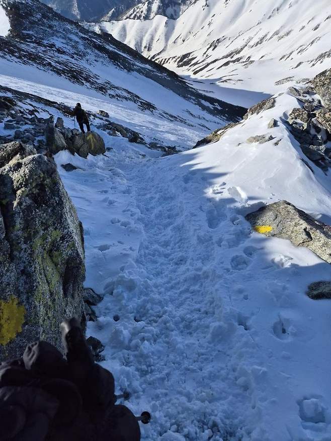 7fed8273b58768fe51ef80e146817273726cf335a1ee4233d5824952555e37c2