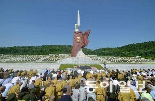 평양시 서성구역에 위치한 ‘조국해방전쟁 참전열사묘’ . 체제에 대한 충성을 다짐하는 공간으로 활용된다. 동아일보 DB