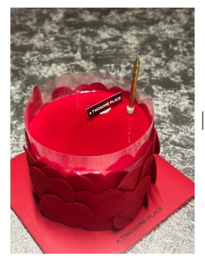 IMG_1048.jpeg 예전같지 않은 투썸플레이스 케이크.jpg