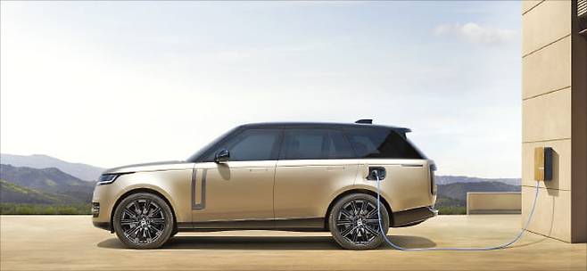 올 뉴 레인지로버 스탠더드휠베이스(SWB) P550e Autobiography. /재규어랜드로버 제공