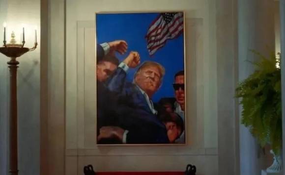 미국 백악관에 걸린 트럼프 대통령의 새 초상화. 영상 캡처
