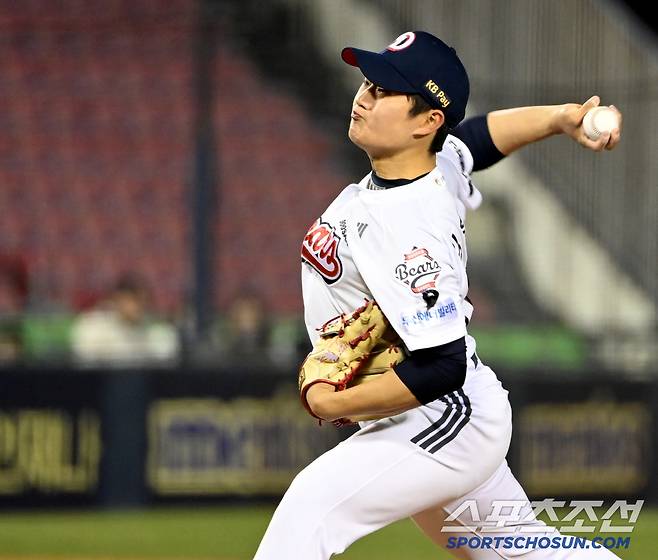 2일 잠실야구장에서 열린 키움과 두산의 경기,두산 김택연이 역투하고 있다. 잠실=허상욱 기자 wook@sportschosun.com/2025.04.02/