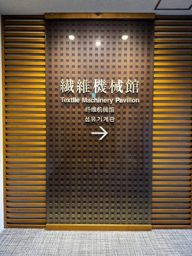 06bcdb27eae639aa658084e544847468e1b84aa8ac5e4f9081b7d5f52f84146e3273a0367c7486fed2119fbad9a0cd