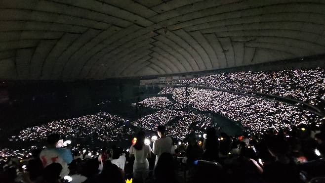 오늘자 지드래곤 도쿄돔 콘서트 관객석 ㄷㄷㄷ
