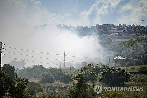 10일(현지시간) 화재로 인해 유독성 연기 퍼지는 스페인 카탈루냐 지방. [AP=연합뉴스] [사진=AP=연합뉴스]