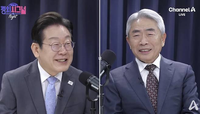 이재명 더불어민주당 대선 후보와 '보수 논객' 정규재 전 한국경제 논설위원이 지난 3월 채널A 유튜브 방송 ‘정치시그널’에서 대담을 하는 모습. 채널A 유튜브 캡쳐