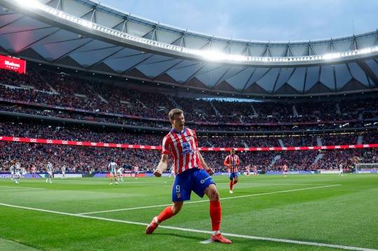 골 세리머니 하는 쇠를로트. 사진[EPA=연합뉴스]