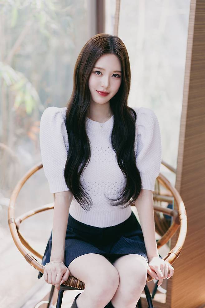 [서울=뉴시스] 이즈나 방지민. (사진 = 웨이크원 제공) 2025.05.11. photo@newsis.com *재판매 및 DB 금지