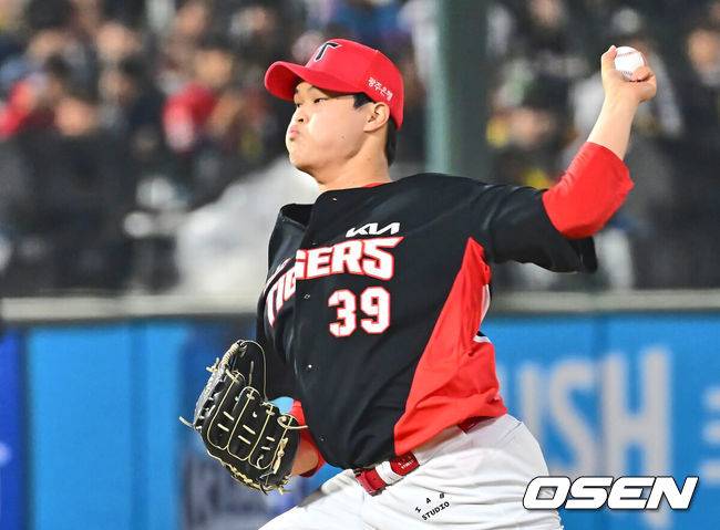 [OSEN=부산, 이석우 기자] KIA 타이거즈 최지민 113 2025.04.10 / foto0307@osen.co.kr