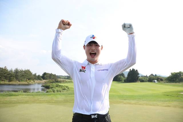 우승 뒤 포효하는 배용준. 사진 제공=KPGA