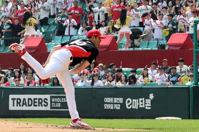 ▲ 네일은 KBO리그 입성 이후 개인 한 경기 최다 자책점 경기로 고개를 숙였다 ⓒKIA타이거즈