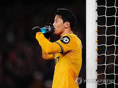 비토르 페레이라 감독이 이끄는 울버햄튼 원더러스가 10일(한국시간) 영국 울버햄튼에 있는 몰리뉴 스타디움에서 열린 브라이턴 앤 호브 알비온과의 2024-2025시즌 프리미어리그 36라운드 홈 경기에서 0-2로 패했다.&nbsp;완전히 경쟁에서 밀린 황희찬은 명단에서 제외됐다. 연합뉴스