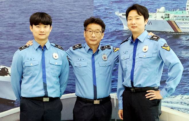 삼부자 해양경찰관 모두 동해해양경찰서에 근무한다./동해해경
