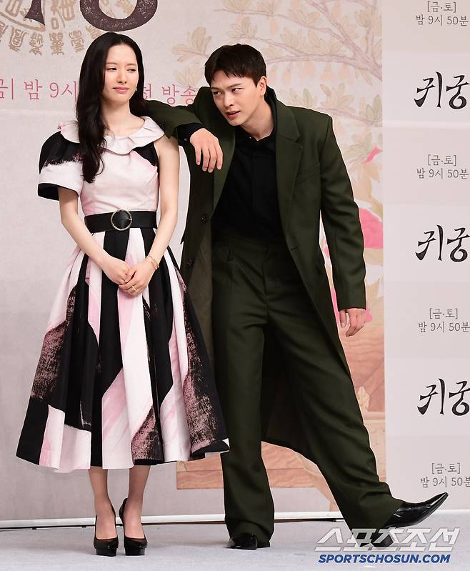 17일 목동 SBS사옥에서 SBS 금토드라마 '귀궁' 제작발표회가 열렸다. 제작발표회에 참석한 배우 김지연, 육성재. 목동=송정헌 기자songs@sportschosun.com/2025.04.17/