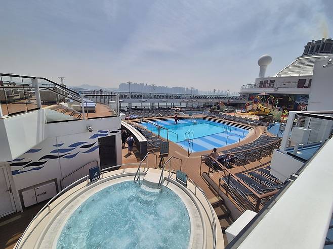 사진= 로얄캐리비안크루즈 ‘오베이션호’