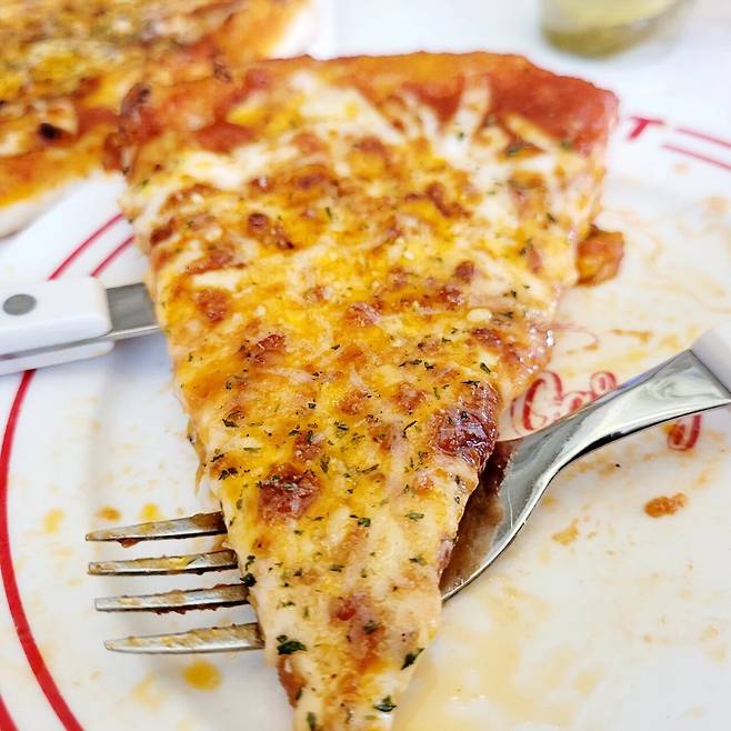 실시간 노총각 치즈피자