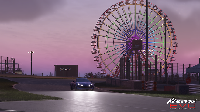 ▲ 트랙은 여전하지만, EVO에선 트랙 밖 세상도 그리고 있다