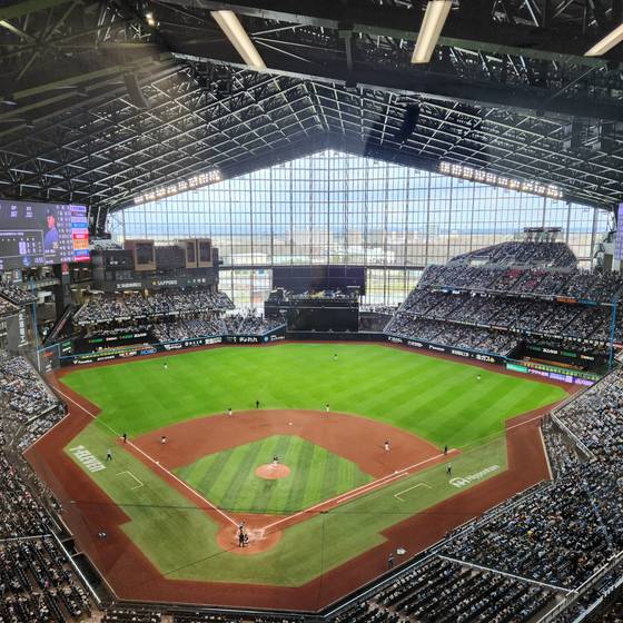 지난달 27일 에스콘필드 홋카이도 구장에서 닛폰햄 파이터스가 경기를 하고 있다.오누키 도모코 특파원