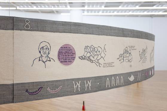 홍영인, '퍼포먼스 다섯극을 위한 매뉴얼-원형 프레임 외벽', 2024,[사진 아트선재센터]