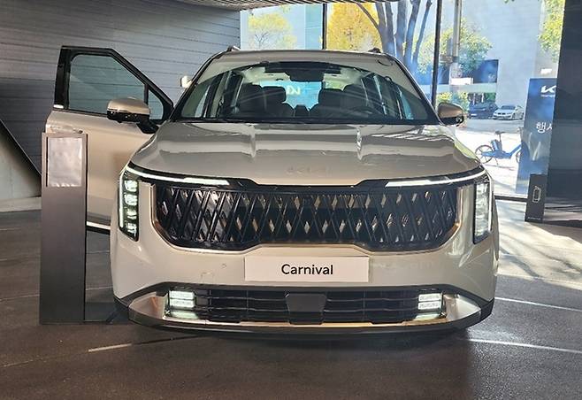 기아 카니발 전면부 [사진촬영=최기성 매경 디지털뉴스룸 기자]