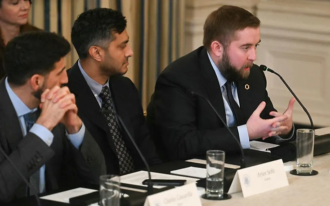 백악관 크립토 서밋에 참석한 세르게이 나자로프.<사진=포브스>