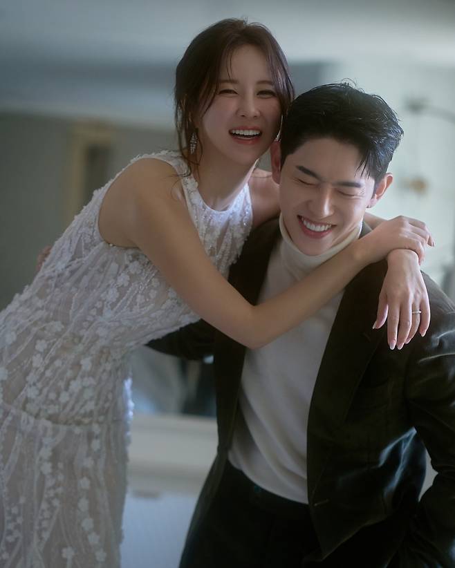 1987년생 은가은과 1992년생 박현호는 5살 차이 연상연하 부부다. 두 사람은 지난달 결혼식을 올렸다. /사진=인스타그램 갈무리