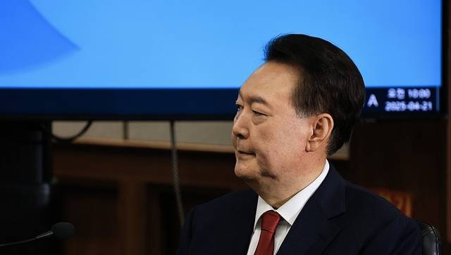 윤석열 전 대통령 윤석열 전 대통령이 지난달 21일 서울 서초구 서울중앙지법에서 열린 내란 우두머리 혐의 형사재판 2차 공판에 출석해 있는 모습. 연합뉴스