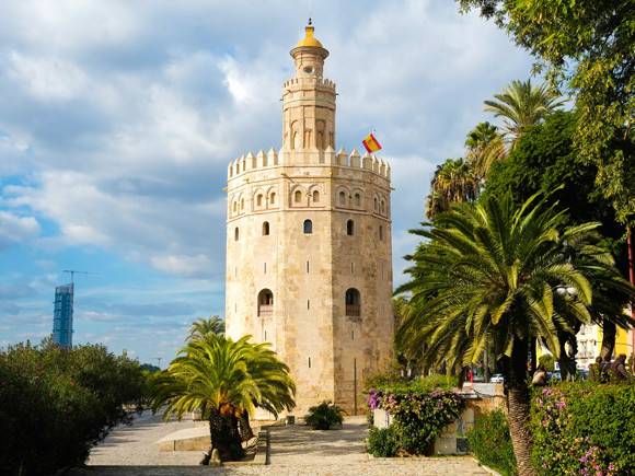 스페인 과달퀴비르 강변 세비야 황금의탑