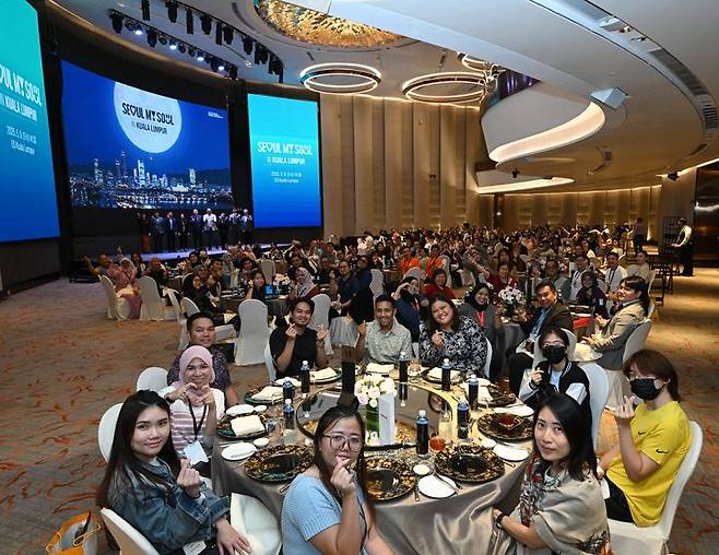 9일(현지시간) 말레이시아 쿠알라룸푸르에서 거행한 'SEOUL MY SOUL in Kuala Lumpur' *재판매 및 DB 금지