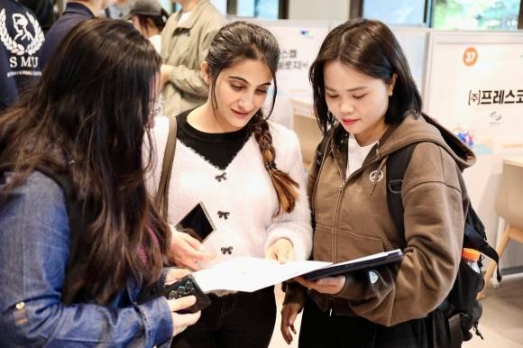 외국인 유학생 이미지(해당 기사와 직접적인 관련 없음). 서울신문DB