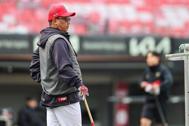 ▲ 일단 기존 선수들을 믿고 상황을 극복하겠다는 의지를 드러낸 이범호 감독 ⓒKIA타이거즈