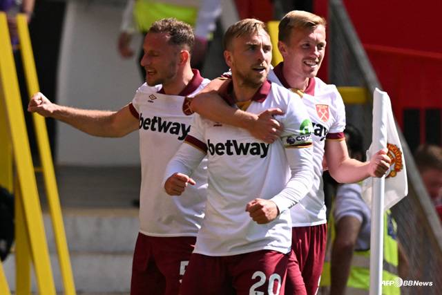 웨스트햄의 골 세리머니. /AFPBBNews=뉴스1