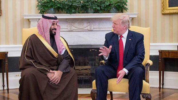 지난 2017년 3월 미국을 방문한 무함마드 빈살만(왼쪽) 사우디아라비아 왕세자가 백악관에서 도널드 트럼프 미국 대통령과 대화를 나누는 모습. /트위터 캡처