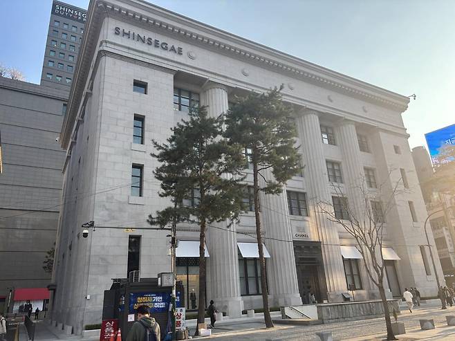 신세계백화점 본점 더 헤리티지 전경. 황소영 기자 fangso@donga.com