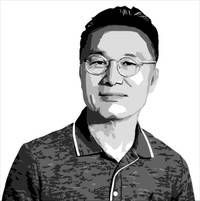 ▲ 이재언 미술평론가