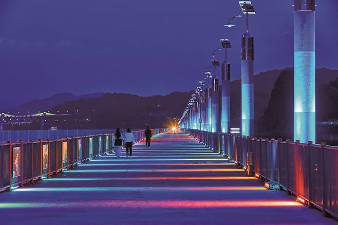 충주 탄금호무지개길 전경. 사진=박소윤