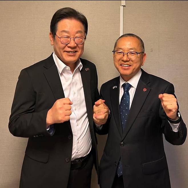 김문수 더불어민주당 의원(오른쪽)과 이재명 후보. / 사진=김문수 의원 페이스북