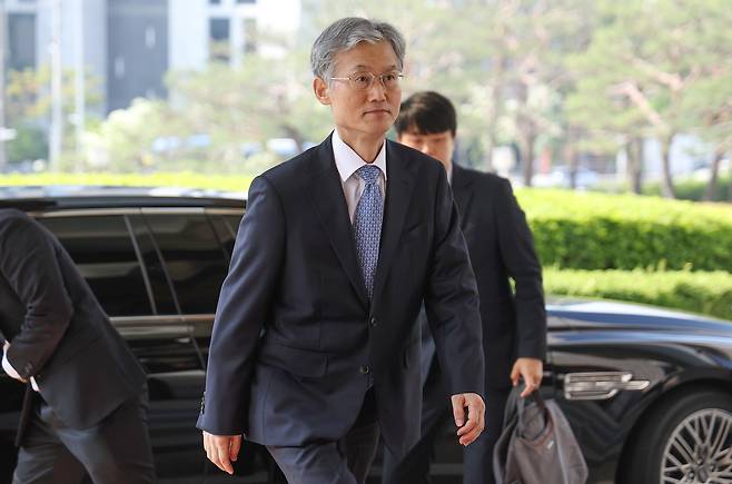 Supreme Court of Korea Chief Justice Jo Hee-de arrives at the court in Seocho-gu, southern Seoul, Monday. (Yonhap)