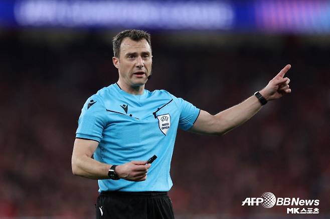 독일인 펠릭스 츠바이어 심판. 츠바이어가 2024-25시즌 유럽축구연맹 유로파리그 결승전 주심을 맡는다. 사진=AFPBBNews=News1