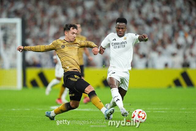 아스널이 이번 여름 이적 시장때 1호 영입으로 데려올 주비멘디./게티이미지코리아