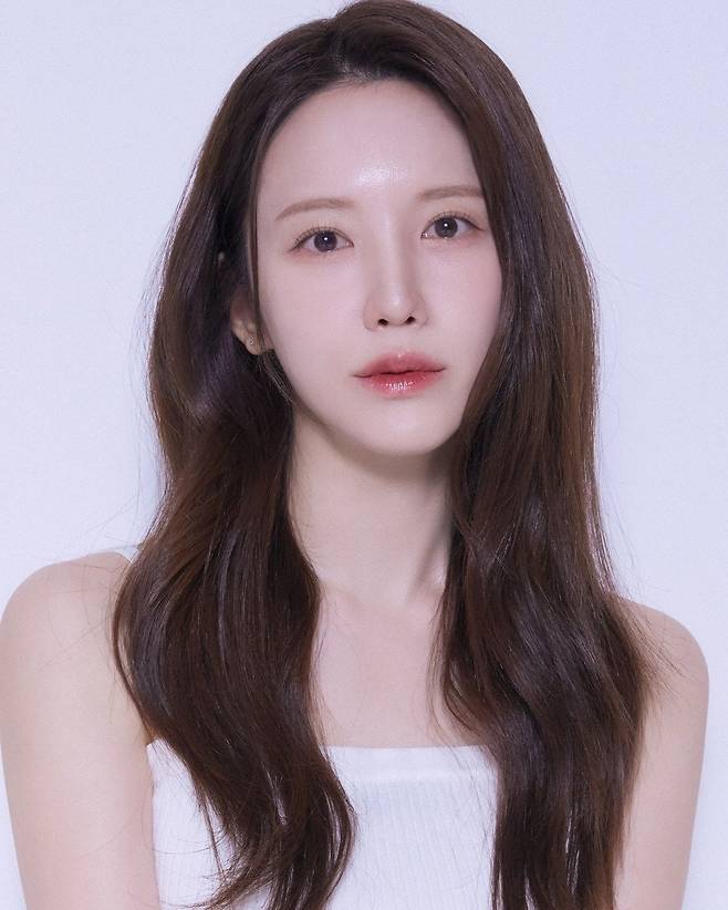배우 손세빈 스튜디오 버터