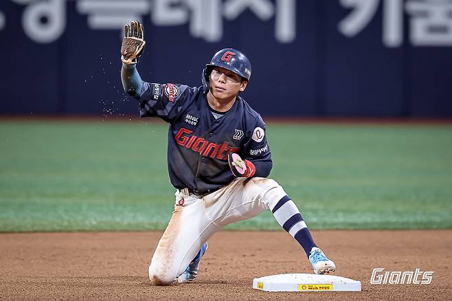 롯데 외야수 장두성(사진)은 콘택트 능력을 끌어올려 롯데 외야에 활력을 불어넣고 있다. 황성빈이 부상 이탈한 만큼 그 공백을 채워줄지도 많은 관심이 쏠린다. 롯데 자이언츠