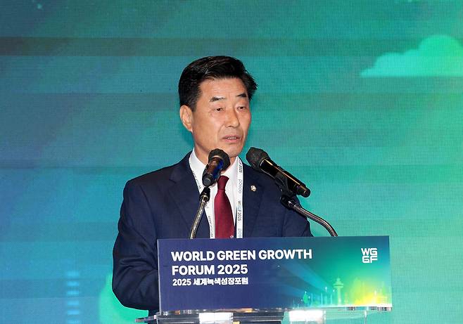 김일만 포항시의회 의장이 환영사를 하고 있다.