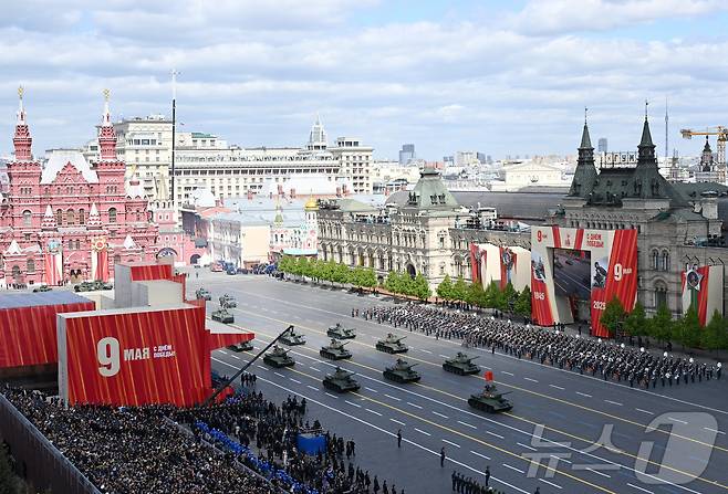 9일(현지시간) 오전 러시아 수도 모스크바 붉은광장에서 소련의 제2차 세계대전 승리 80주년을 기념하는 대규모 군사 퍼레이드가 진행되고 있다. 2025.05.09 ⓒ 로이터=뉴스1 ⓒ News1 최종일 선임기자
