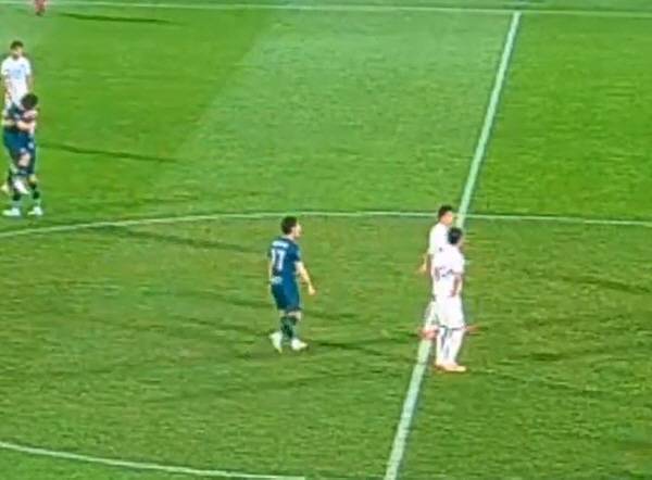 제갈재민과 어정원 경기 후 충돌 장면. 중계화면 캡쳐