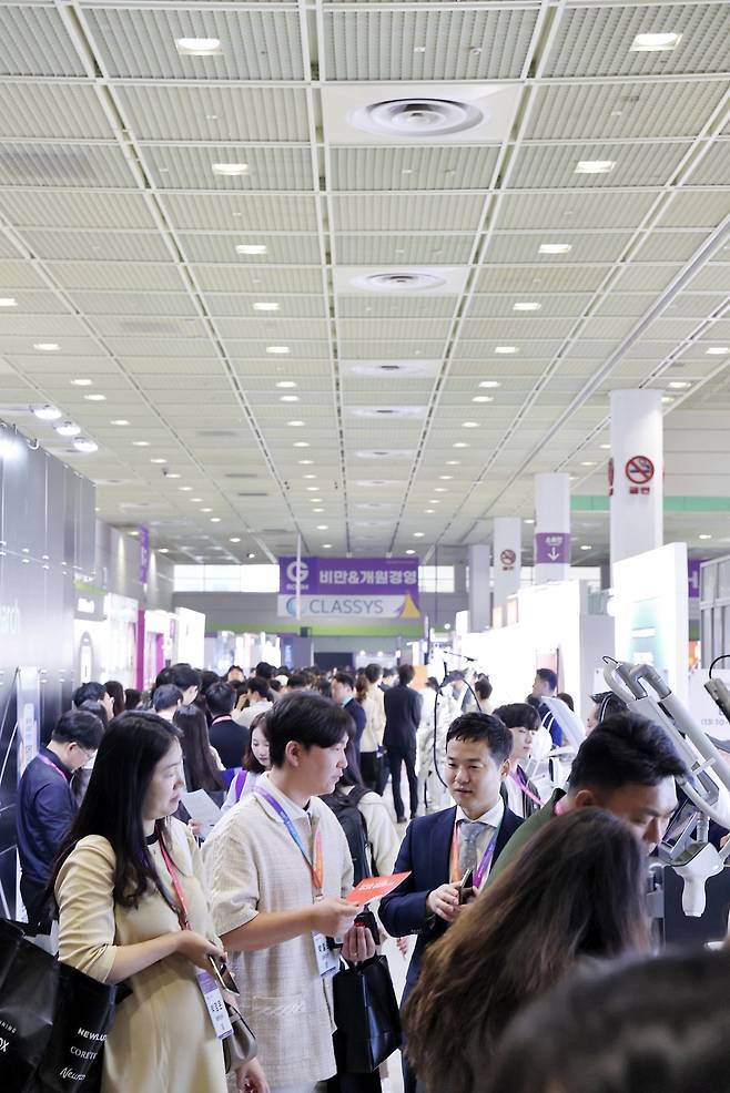 지난 11일 서울 코엑스에서 대한레이저피부모발학회의 제49차 춘계학술대회가 개최됐다. 대한레이저피부모발학회 제공