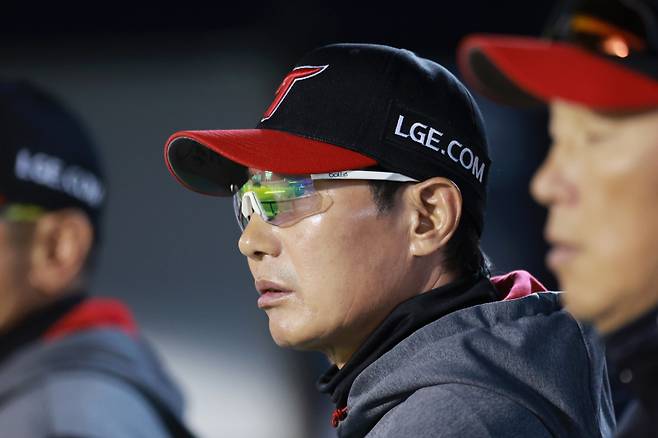 <yonhap photo-5862=""> 염경엽 감독. 사진=연합뉴스</yonhap>