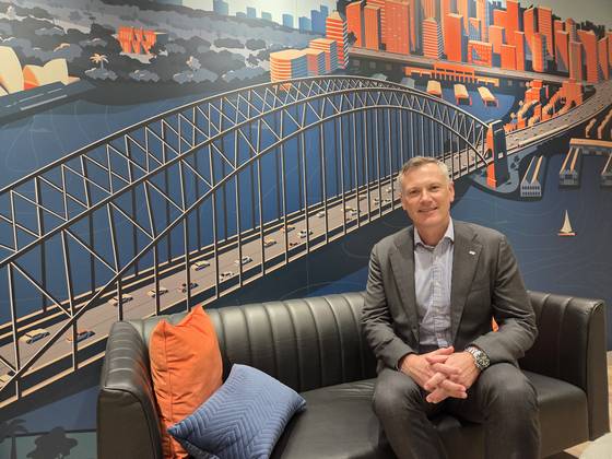 시드니에 위치한 글로벌엑스 호주 사무실에서 알렉스 자이카 CEO를 만나 성공적인 연금 투자를 위한 자산 배분 노하우와 글로벌 자산시장 전망에 대해 인터뷰했다. 시드니=김경진 기자