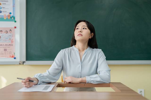 응답자 75% 이상이 ‘교권이 보호받지 못한다’고 느낄 정도로 체감온도가 낮았다. 사진은 기사의 특정 내용과 관련 없음. 게티이미지뱅크
