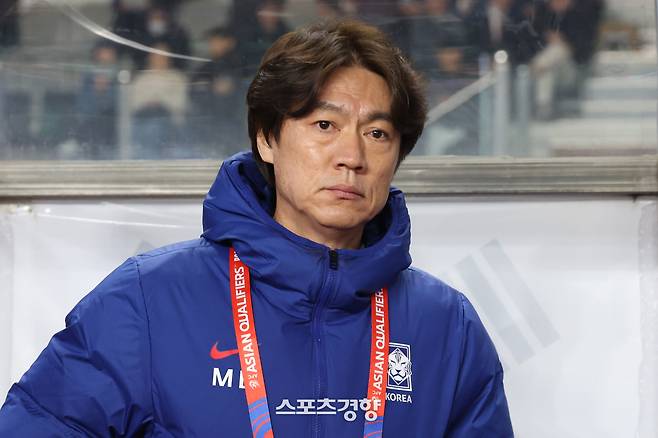 한국 축구국가대표팀 홍명보 감독이 지난 3월 20일 고양종합운동장에서 열린 오만과의 2026 FIFA 북중미 월드컵 3차 예선전 시작을 기다리고 있다. 2025.03.20. 정효진 기자